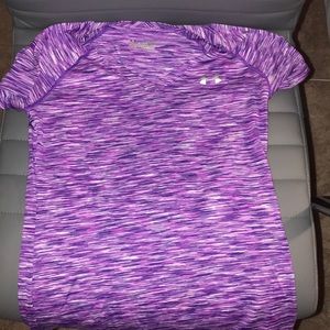Xs under armour workout shirt